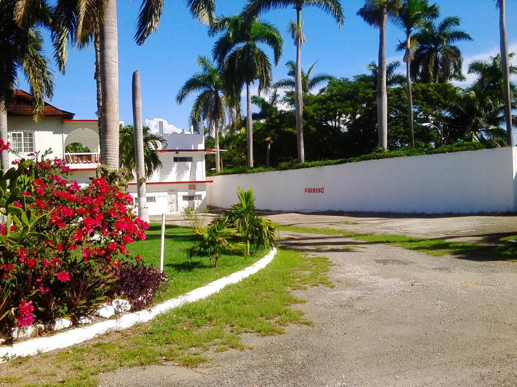 Executive Mammee Bay Hotel Ocho Rios Exterior foto